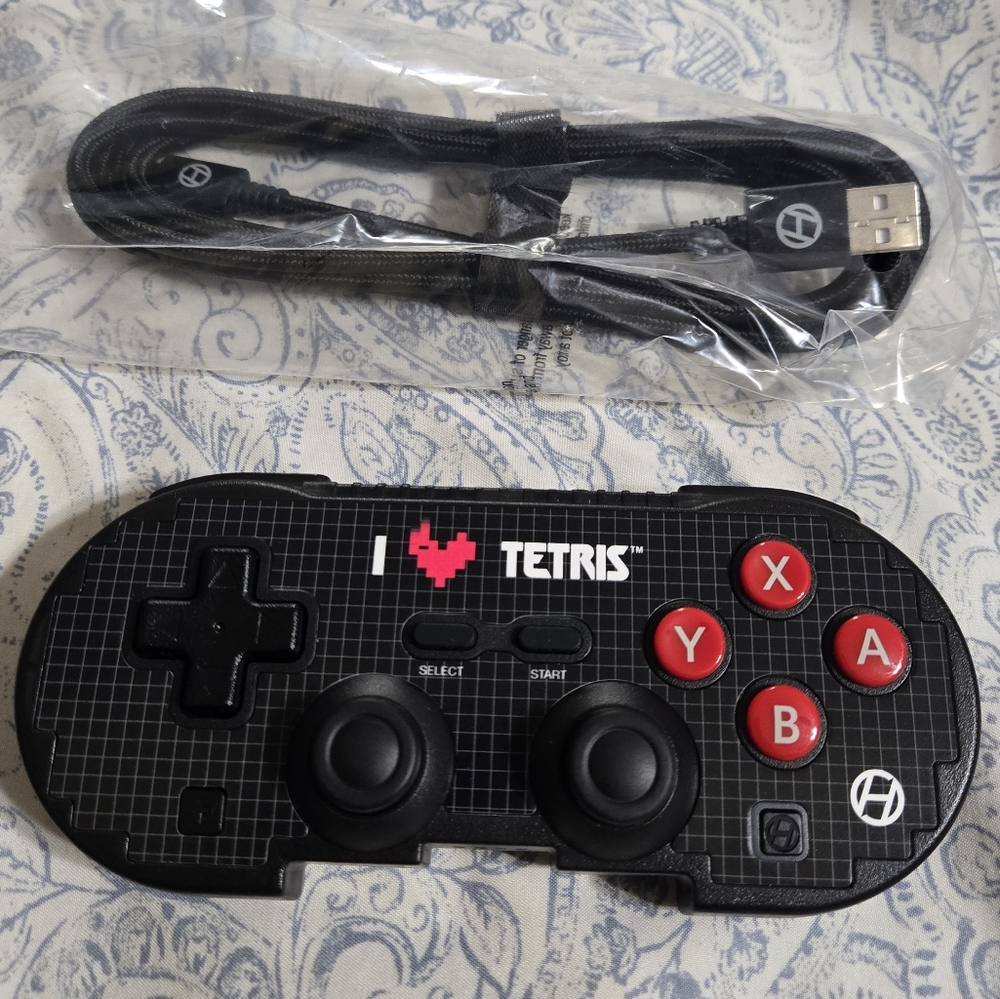 Hyperkin Limited Edition Pixel Art Tetris Bluetooth Controller